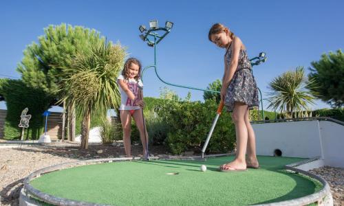 Mobil Home XXL 4 chambres - Camping La Bolée d'Air