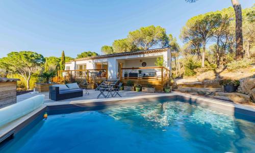 Quiet island with private pool