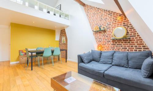 Charming bright flat in Vieux Lille.