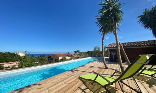 T4 A Vigna vue mer avec piscine