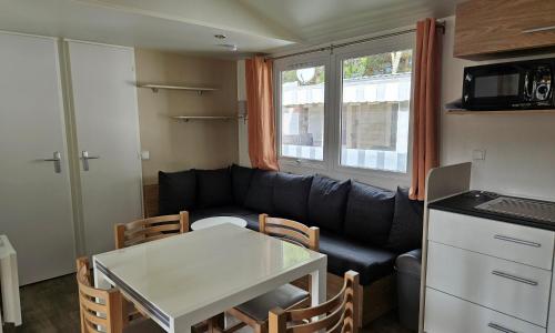 Beau Mobil home 3 chambres (189)