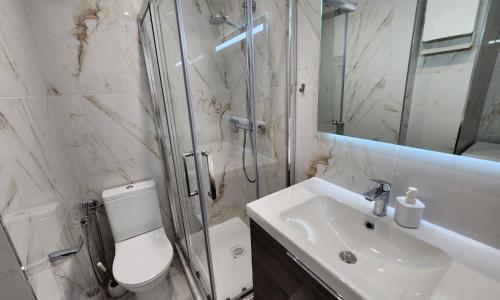 Venus - Climatisé - Marina Baie des Anges