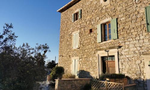 Bastide Cévenole en pierre avec Piscine