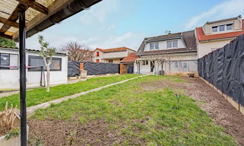 Pet Friendly Home In Juvisy-sur-orge With Wi-fi