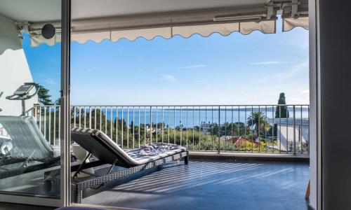 Luxury apartment sea view close to the center of Cannes