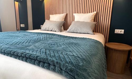 Auberge du Vieux Lanas Logis Hotel Restaurant