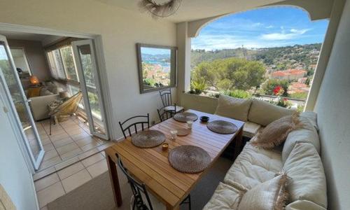 Piscine, Wi-Fi, parking privatif, terrasse, plages et commerces à pied