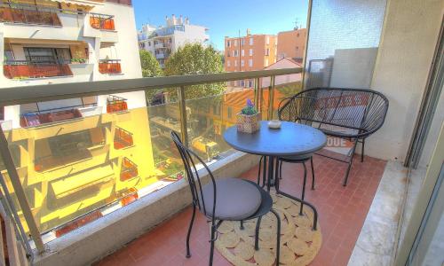 Charming air-conditioned 'Silvaplana' studio with parking