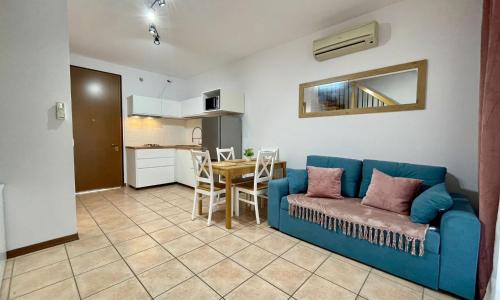 Modern seaside flat by the pool - Beahost