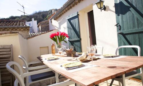 Maison Elsud LA GARDE-FREINET centre 3 Chambres Terrasse Parking