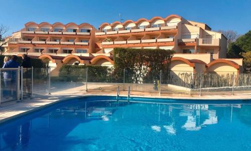 Charming 1-bedroom Apartment 'Parc Vélusine' with Parking Pool and Tennis