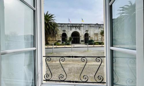 Luminous cocoon in La Rochelle