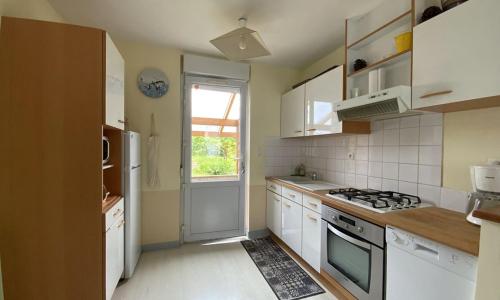 659 - Charmante maison en pierres, dans le centre d'Erquy,