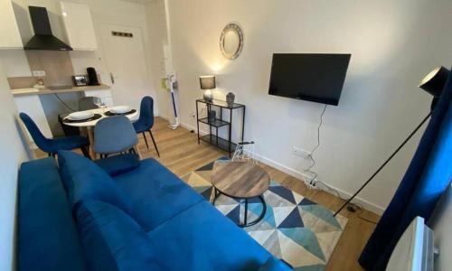 T2 Chic - Blue & Grey