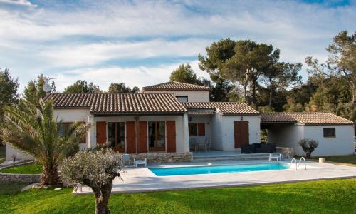 villa queen-south IT