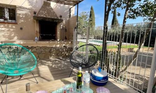 Havre de paix en Provence : maison avec piscine