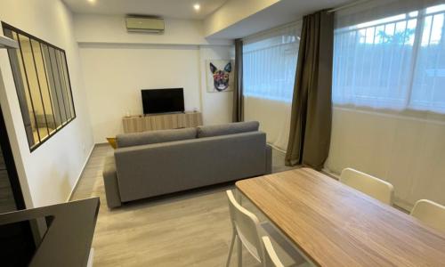 New flat 1 min from beach and sea !