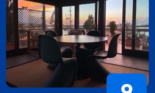 Attico con terrazza sul porticciolo turistico di Vibo Marina