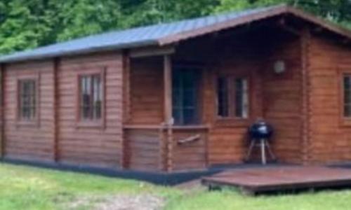 Travellers Rest cabin