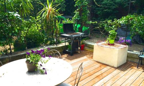 T1 climatisé sur jardin MONTPELLIER centre