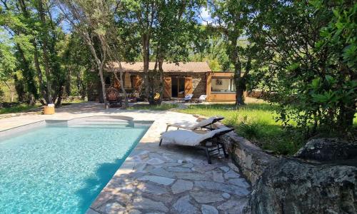 Villa Bergerie Baracco Argia, piscine, maquis et tradition corse pour 6 personnes