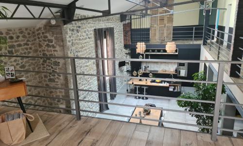 Grand loft avec Piscine aux Portes des Cévennes