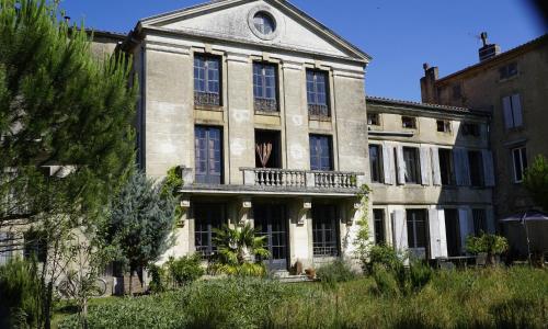 Gertrud's Suite - suite in shared Village Chateau