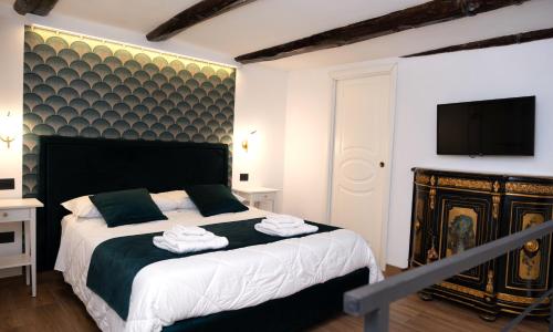 Spaccanapoli Experience