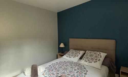 Rez-de-chaussée de plain-pied avec parking privé au centre ville