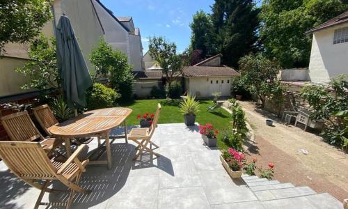 Maison lumineuse avec jardin, proche Paris Disney et Paris