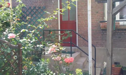 36 RDC F4 en rez de jardin près des Docks 5 Pers.