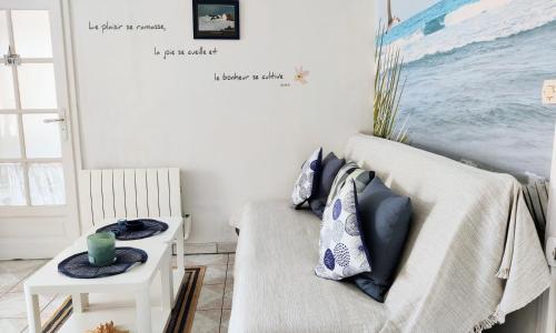 LA PLAYA - VILLA ST LAURENT - Grand Studio avec espace nuit et parking privatif - 40 mètres de la Promenade Marcel Proust