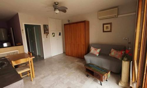 Studio a 5OOm des plages de Bonnegrace