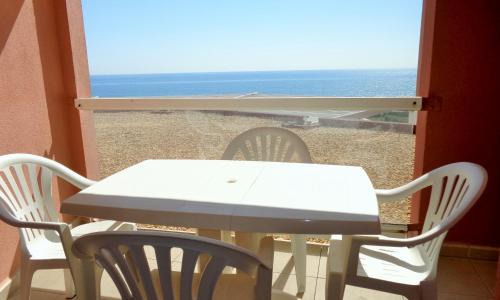CAP CORNICHE studio avec espace nuit