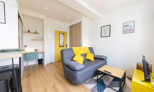 Le Yellow, studio rénové, tout confort, jardin