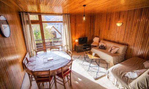 Les Tilleuls 24 - balcon vue montagne