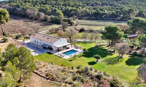 The Longère des Cigales in the heart of the countryside