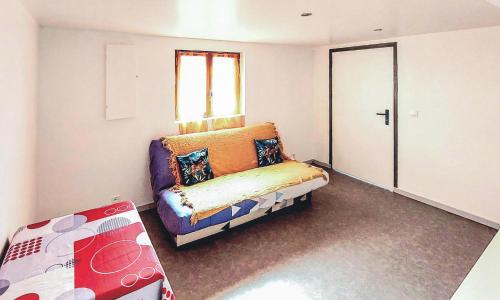 1 Bedroom Stunning Home In Juvisy-sur-orge