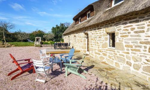 Holiday Home la chaumière de Quelarn by Interhome