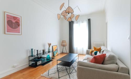 Modern Home near Bastille and Republique