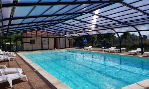 Budget Glamping Safaritent La Grappe Fleurie