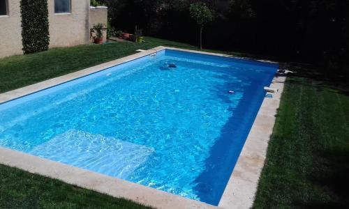 Jolie villa provençale avec piscine et vue mer