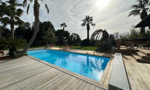 Lovely family home with pool