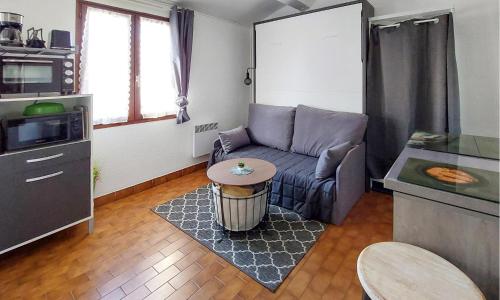 Gorgeous Apartment In Bandol With Wifi