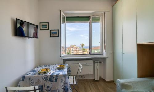 La Finestra Sul Mare 200mt From Sea - Happy Rentals