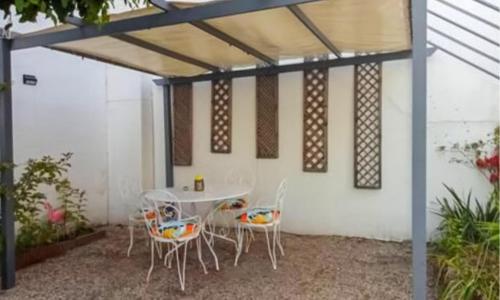 Gorgeous Home In Royan With Wifi