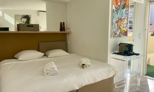 Croisette Martinez, Studio sur cour, plage 1 min