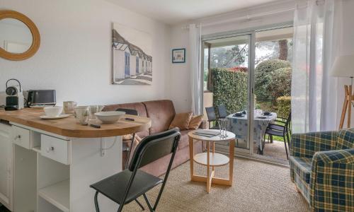 Rez-de-jardin pour 4 a 850m des plages a Pornic