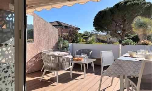 Appartement Le Lavandou, 2 pièces, 4 personnes - FR-1-251-540