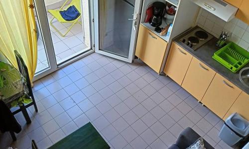 2 PIECES MEZZANINE 27m2 + TERRASSE 3m2 REF 4022